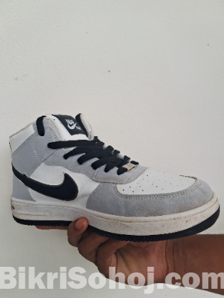 Nike Air-Force Convers